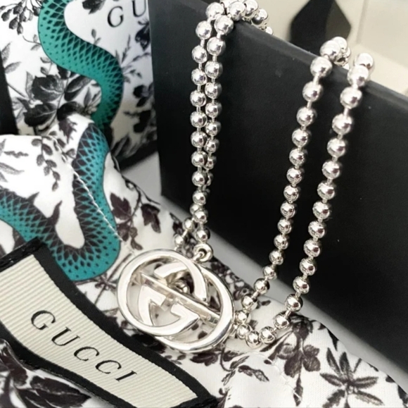 Auth Gucci Interlocking Necklace / Gorgeous 😍 - Picture 7 of 11